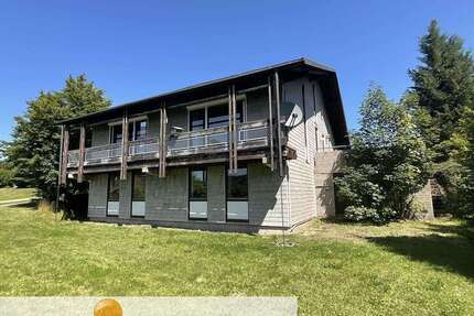 Haus zum Kaufen in Furtwangen 535.000 € 206 m² 8 zimmer