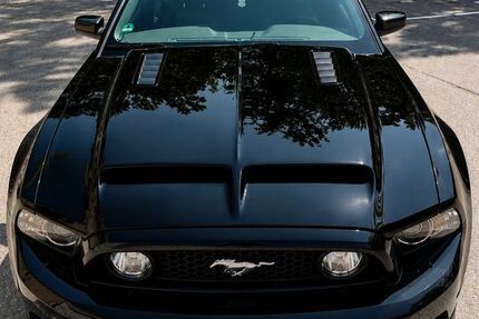 Ford Mustang 60.000 km 32.900 &euro; Haar 85540