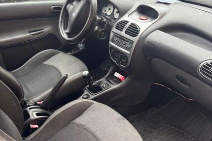 Peugeot 206 218.000 km 1.100 &euro; Velbert 42551