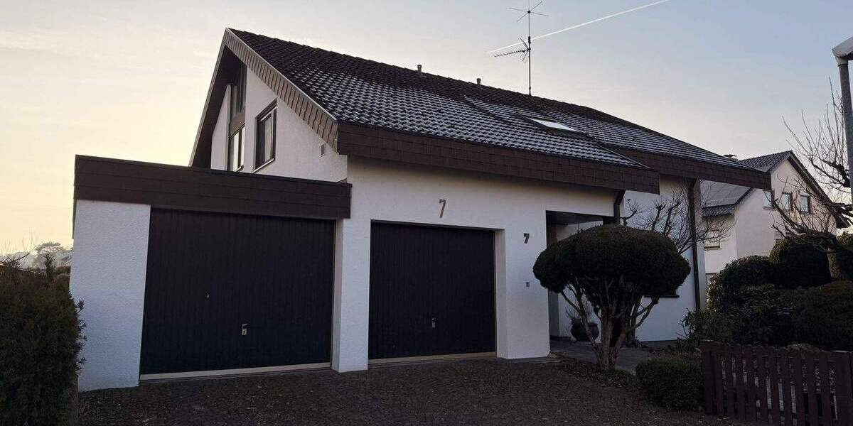 Einfamilienhaus Bretten Gölshausen - 7 Zimmer, 216 m&sup2;, 770.000&euro; | Angebot:24779450