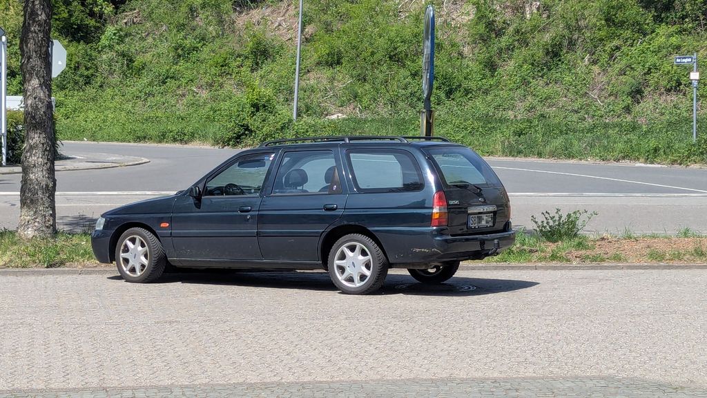 Ford Escort 112.000 km 990 &euro; Saarbrücken 66130
