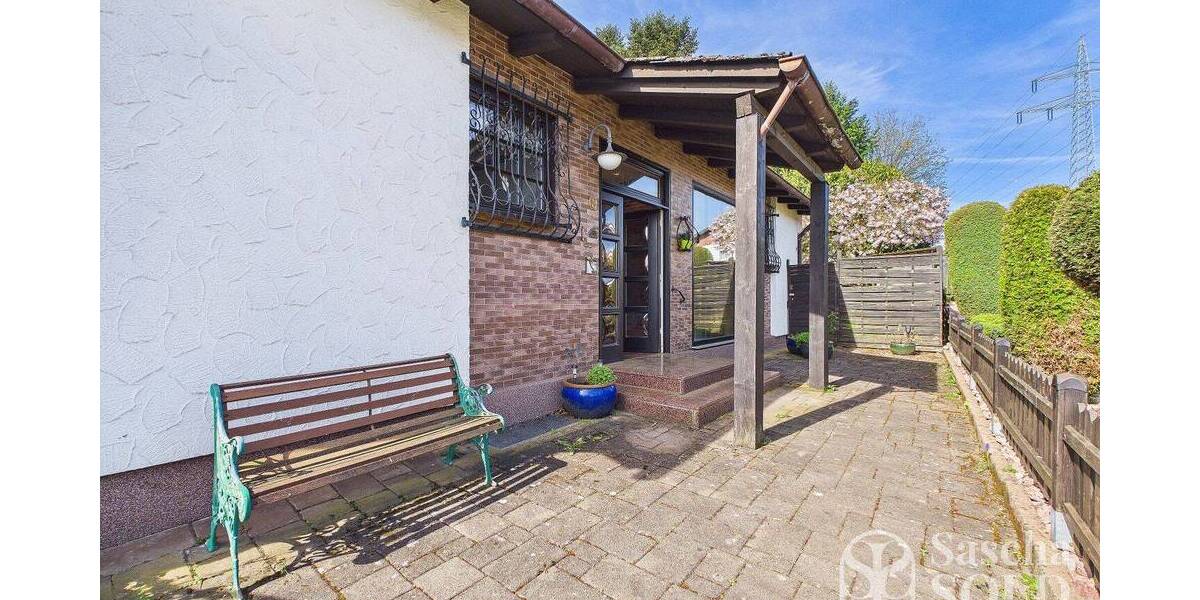 Großzügiges Anwesen in ruhiger Waldrandlage - Pool, Sauna, Wintergarten, Balkon u. Doppelgarage - Einfamilienhaus Spiesen-Elversberg Elversberg | Angebot:26178654