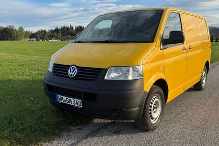 VW T5 Transporter 146.800 km 7.900 &euro; Polling 82398