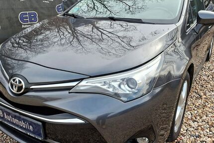 Toyota Avensis 107.000 km 12.666 &euro; Bitterfeld-Wolfen OT Wolfen 06766
