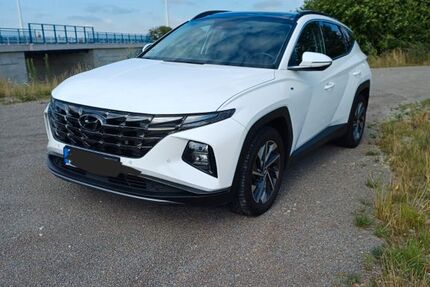Hyundai TUCSON 63.000 km 19.900 &euro; Wolfsburg 38442