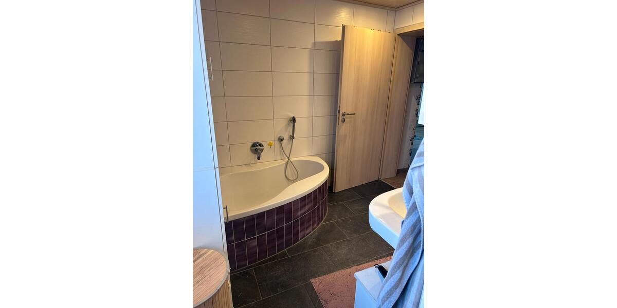 Erdgeschoßwohnung Achern - 4 Zimmer, 104 m&sup2;, 295.000&euro; | Angebot:26089206