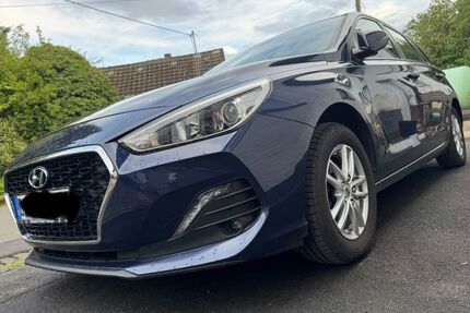 Hyundai i30 107.500 km 9.999 &euro; ÜDERSDORF 54552