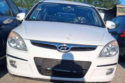 Hyundai i30 205.000 km 2.105 &euro; Eggenfelden 84307