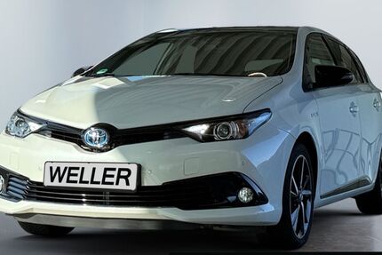 Toyota Auris 32.746 km 17.670 &euro; Dortmund 44143