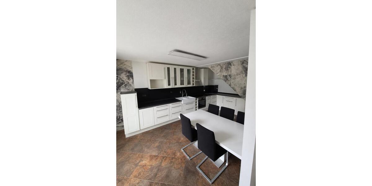 Einfamilienhaus Schmalkalden - 8 Zimmer, 150 m&sup2;, 220.000&euro; | Angebot:26991526