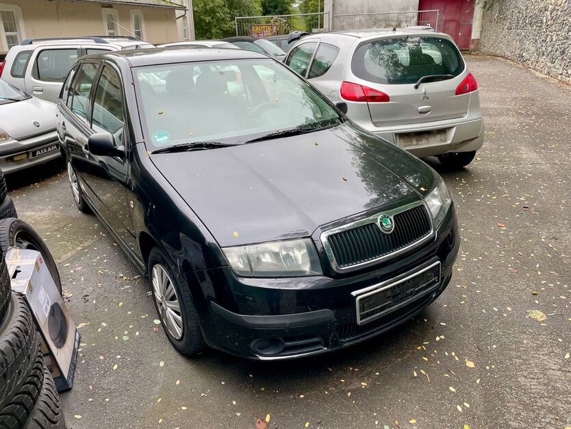 Skoda Fabia 275.000 km 950 € Lautertal-Lautern 64686