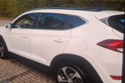 Hyundai TUCSON 148.000 km 13.800 &euro; Lütjensee 22952