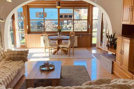 Haus zum Kaufen in Oberau 800.000 € 165 m² 6.5 zimmer