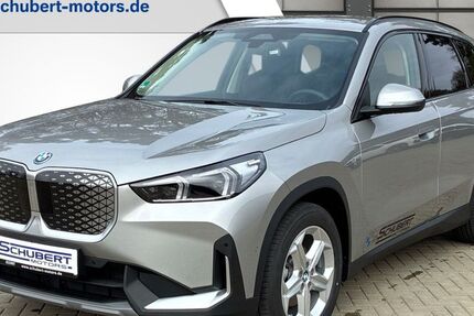 BMW iX1 5.100 km 59.620 &euro; Gifhorn 38518