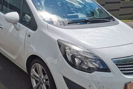 Opel Meriva 129.000 km 4.899 &euro; Laubach 35321