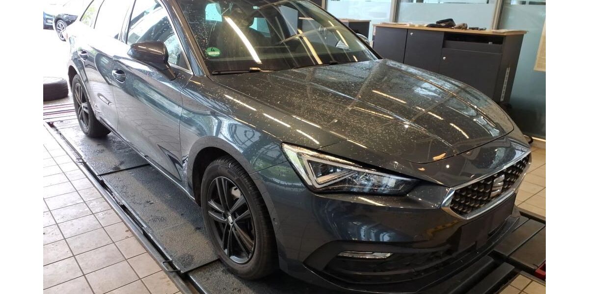 Seat Leon 99.999 km 19.950 &euro; Goslar 38644