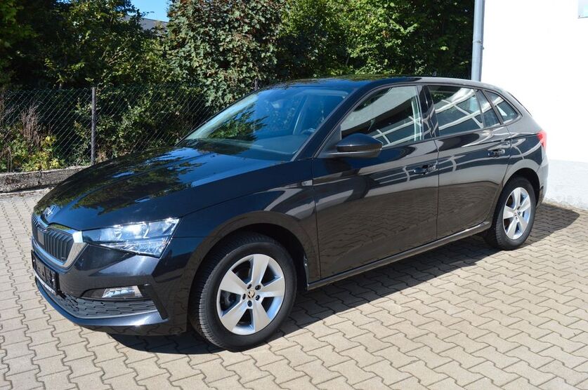 Skoda Scala 53.366 km 16.290 € Zell 95239