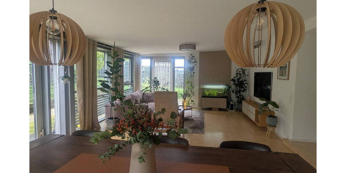 Einfamilienhaus Korntal-Münchingen Kallenberg - 8 Zimmer, 250 m&sup2;, 850.000&euro; | Angebot:26318854