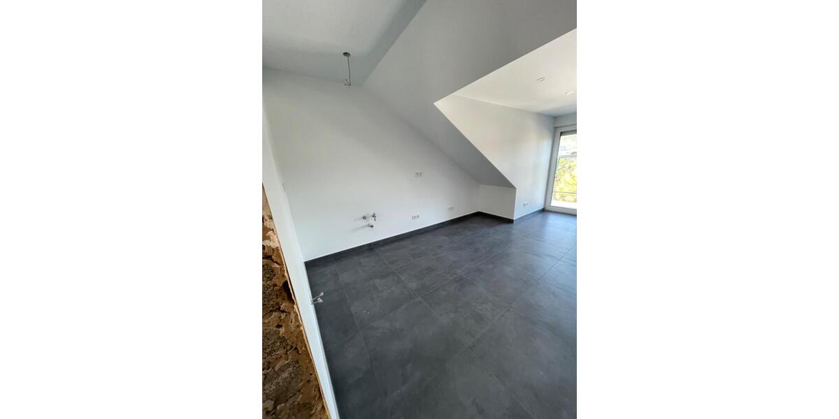 Dachgeschoßwohnung Trier - 3 Zimmer, 70 m&sup2;, 775&euro; | Angebot:25442935
