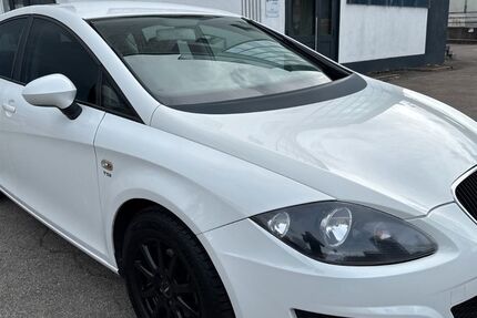 Seat Leon 177.000 km 3.789 &euro; Aalen 73431