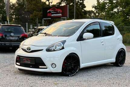 Toyota Aygo 97.000 km 8.499 € Berlin 13158