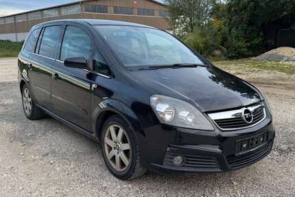 Opel Zafira 211.000 km 650 € Neu-Ulm 89231