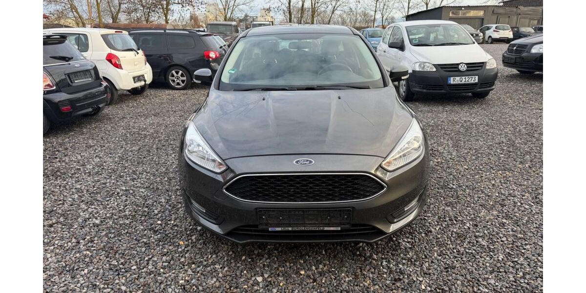Ford Focus 180.000 km 3.399 &euro; Regensburg 93055