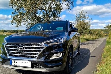 Hyundai TUCSON 90.000 km 18.000 € Moritzburg 01468