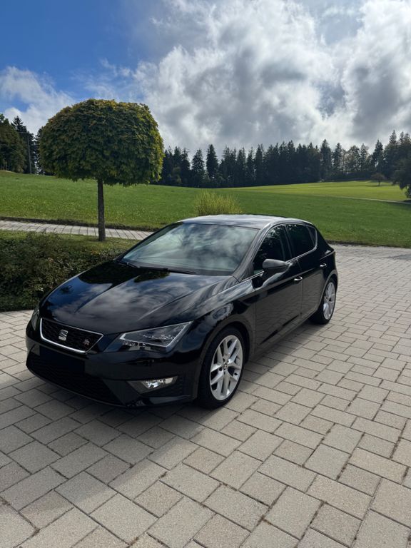 Seat Leon 106.509 km 12.950 € Wegscheid 94110