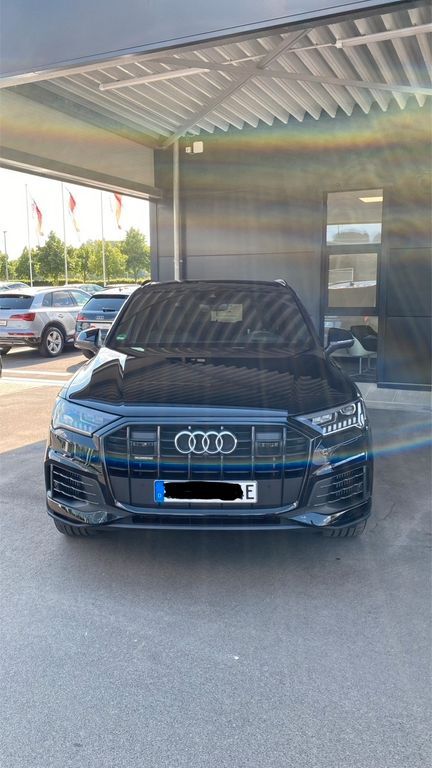 Q7