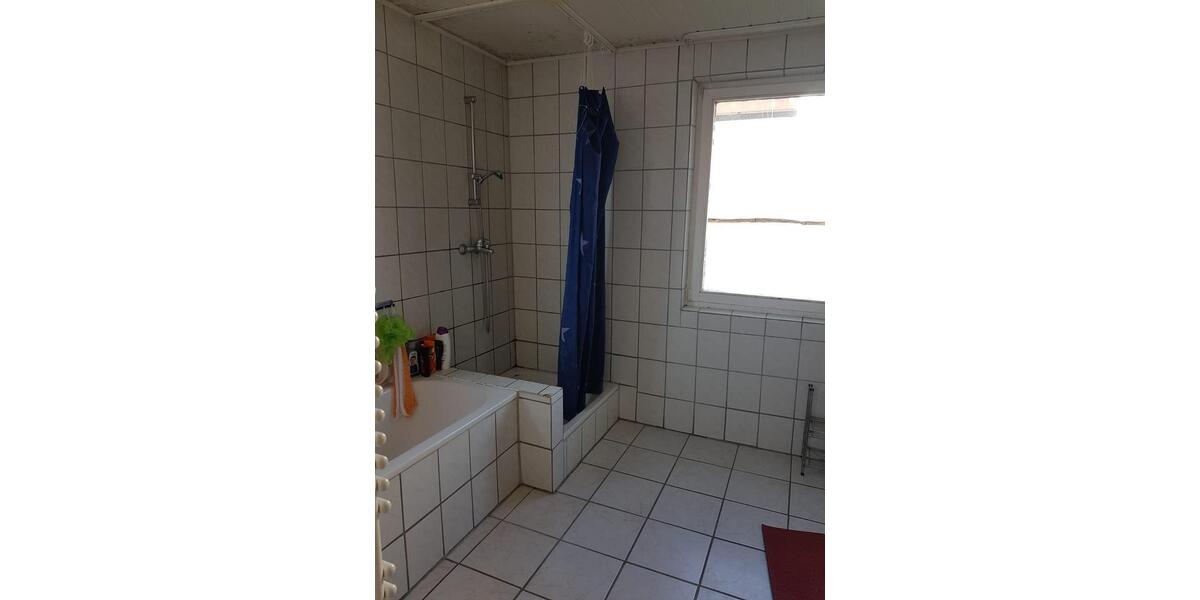 Einfamilienhaus Kornwestheim - 7 Zimmer, 160 m&sup2;, 2.050&euro; | Angebot:24857856