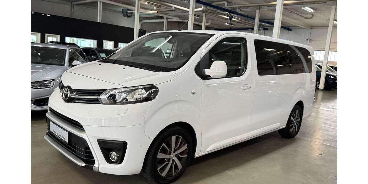 Toyota Proace 121.975 km 26.890 &euro; Hamburg 20537