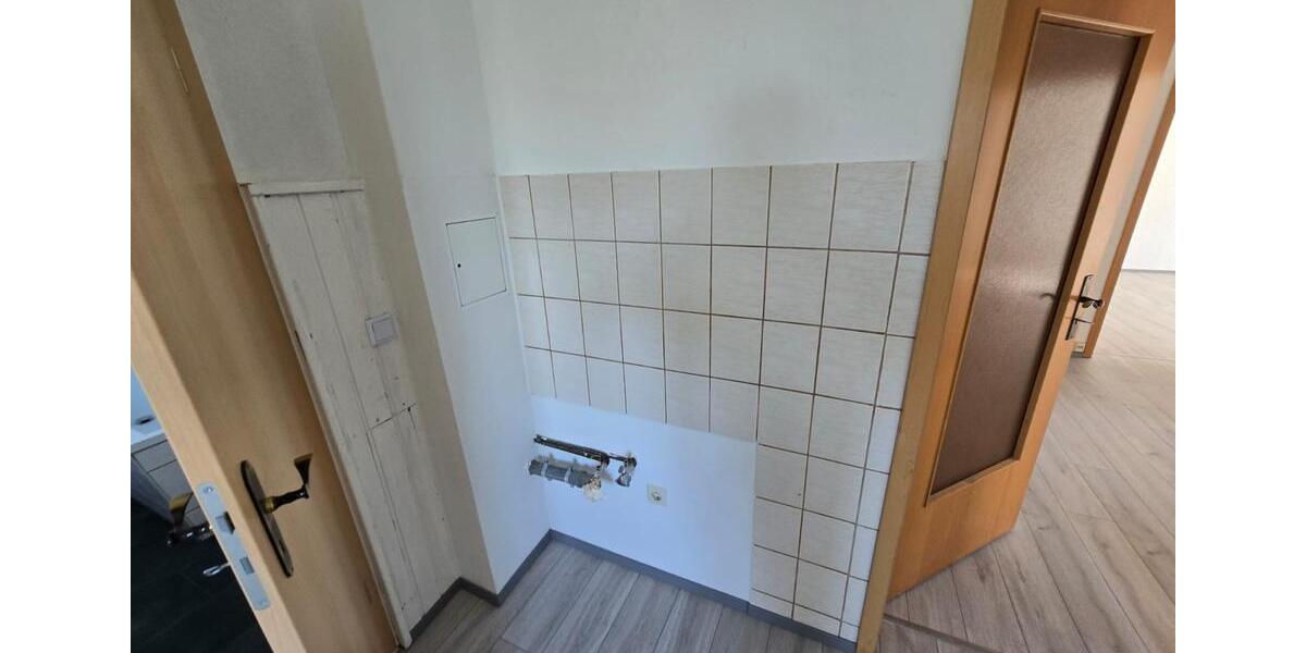 Etagenwohnung Nossen - 4 Zimmer, 75 m&sup2;, 450&euro; | Angebot:26380350