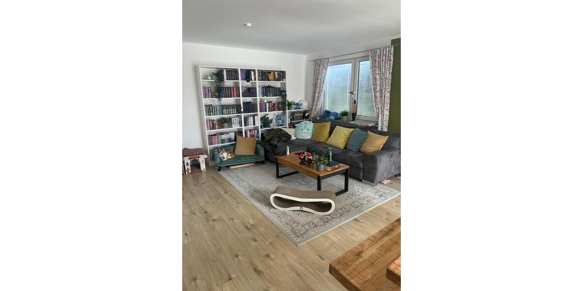 Dachgeschoßwohnung Saarbrücken - 4 Zimmer, 100 m&sup2;, 1.300&euro; | Angebot:26611843