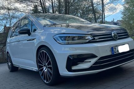 VW Touran 122.301 km 21.400 &euro; Mülsen 08132