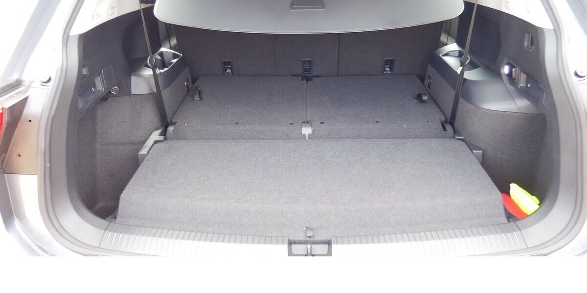 VW Tiguan Allspace 1.5 TSI Life 7 Sitze Navi DSG 31.000 km 28.390 &euro; Vordorf 38533