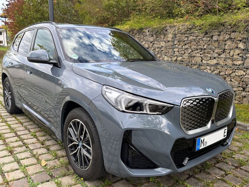BMW iX1 2.500 km 53.900 € Kirchheim b. München 85551