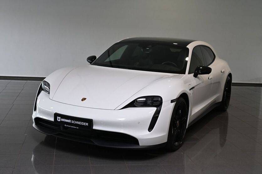Porsche Taycan 44.321 km 65.750 € Paderborn 33100