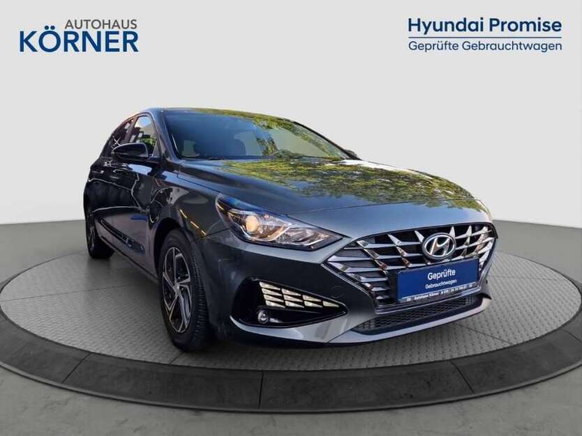i30