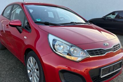 Kia Rio 71.850 km 6.450 &euro; Bornheim 53332