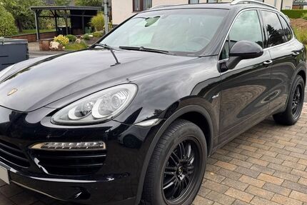 Porsche Cayenne 266.000 km 20.400 € Hasselbach 56288