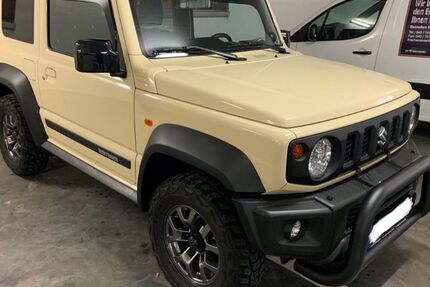 Suzuki Jimny 88.000 km 31.900 &euro; Hamburg 22587