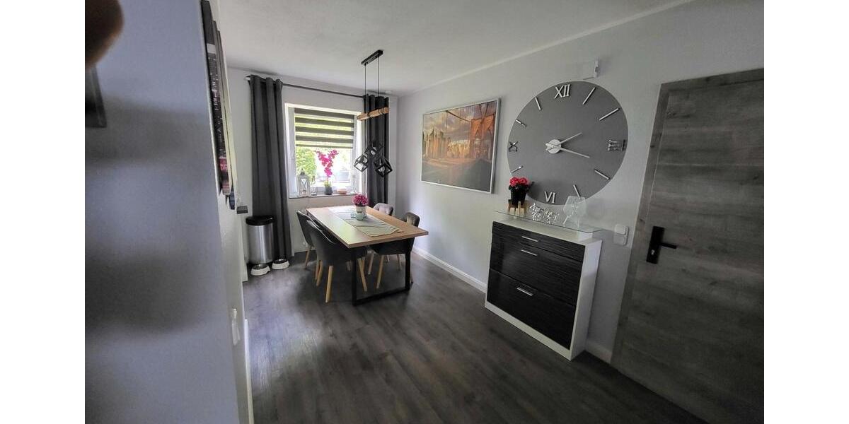 Erdgeschoßwohnung Meßstetten - 4.5 Zimmer, 84 m&sup2;, 220.000&euro; | Angebot:26517361
