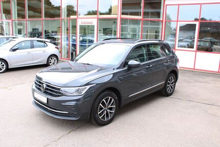 VW Tiguan 42.490 km 26.990 &euro; Dillingen ST Kicklingen 89407