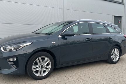 Kia ceed Sportswagon 113.400 km 12.800 &euro; Schwäbisch Hall 74523