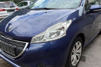 Peugeot 208 148.000 km 1.990 &euro; Lüdenscheid 58507