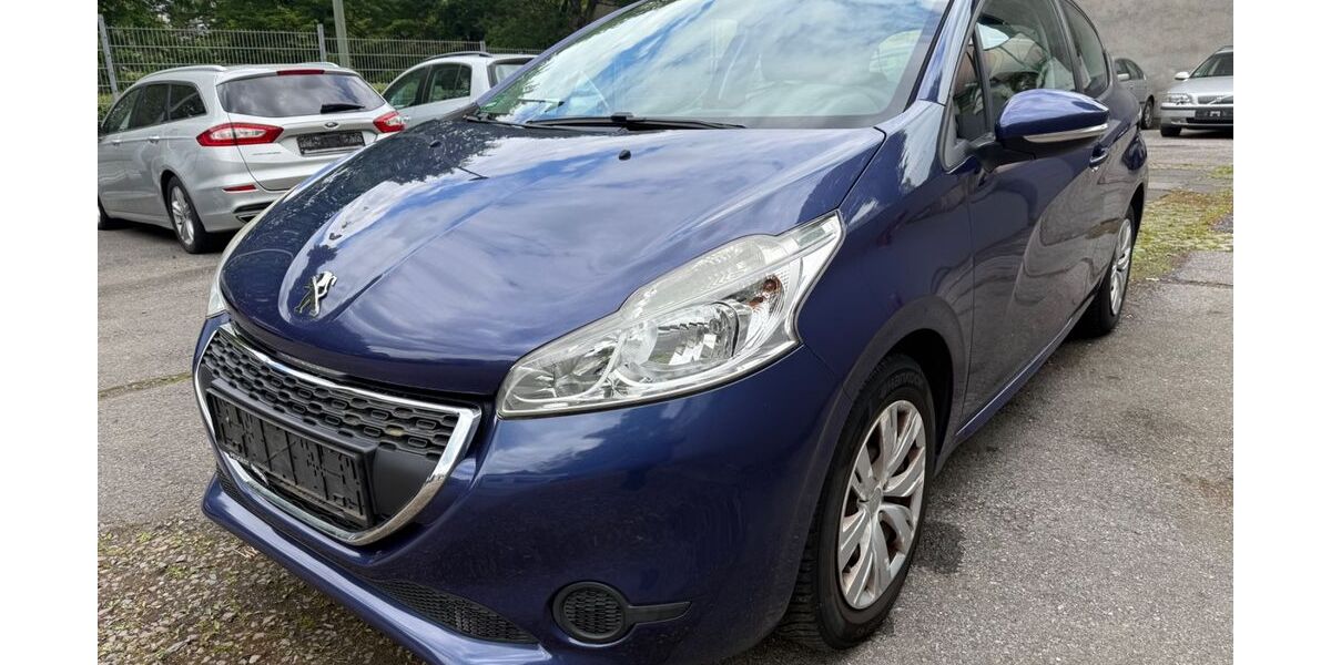 Peugeot 208 148.000 km 1.990 &euro; Lüdenscheid 58507