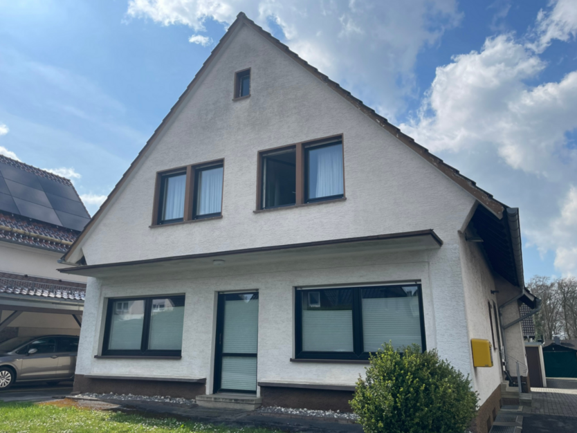 Haus zum Kaufen in Balve 249.000 € 195.42 m²