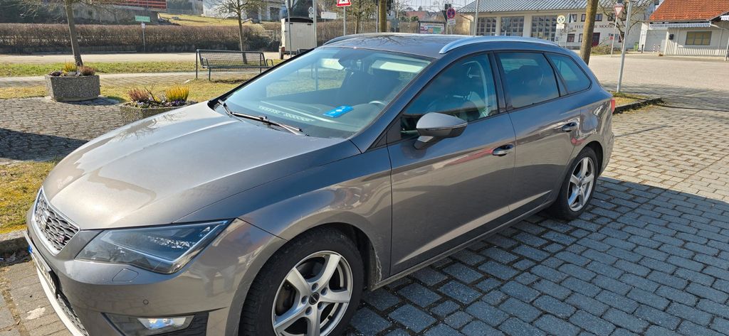Seat Leon 251.000 km 8.200 &euro; Taufkirchen 84416