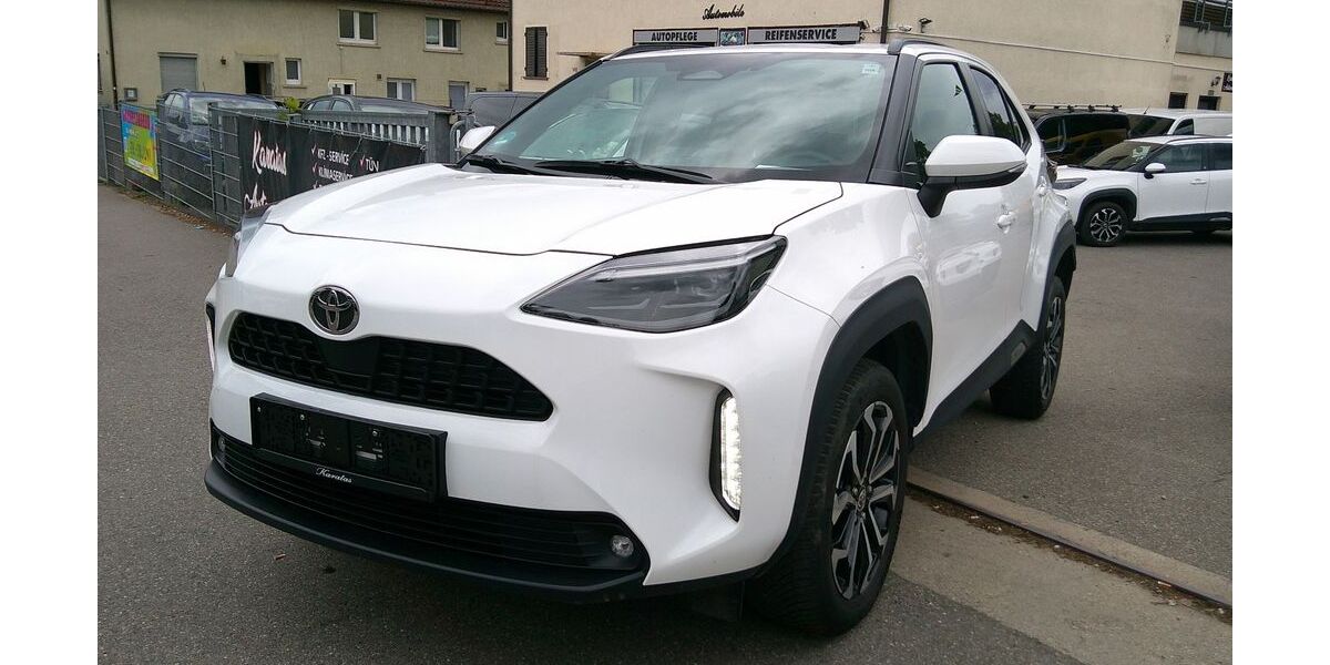 Toyota Yaris Cross 29.000 km 23.380 &euro; Sindelfingen 71065